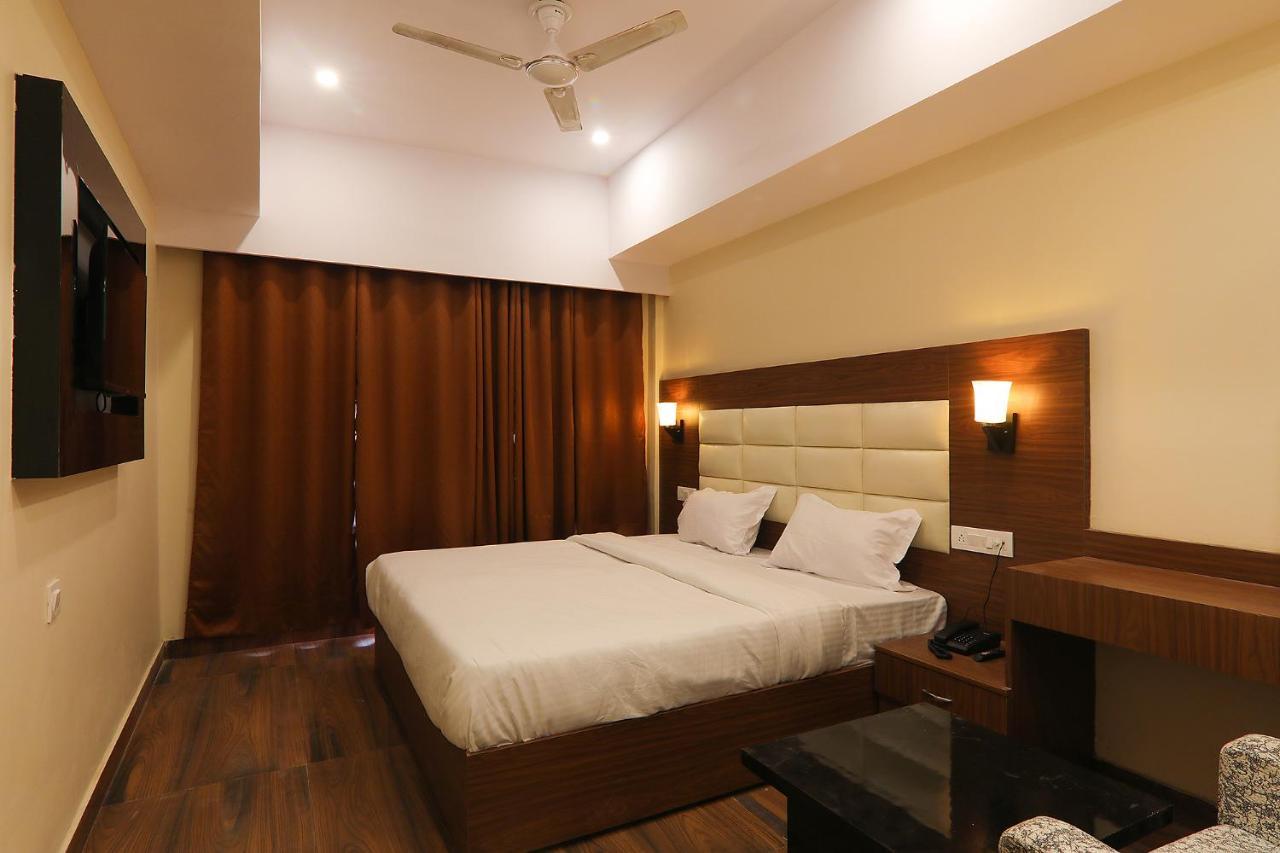 FabHotel Skyline Lucknow Eksteriør bilde