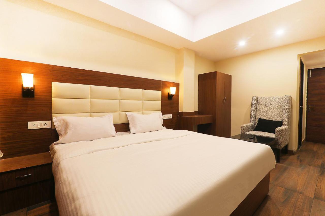 FabHotel Skyline Lucknow Eksteriør bilde